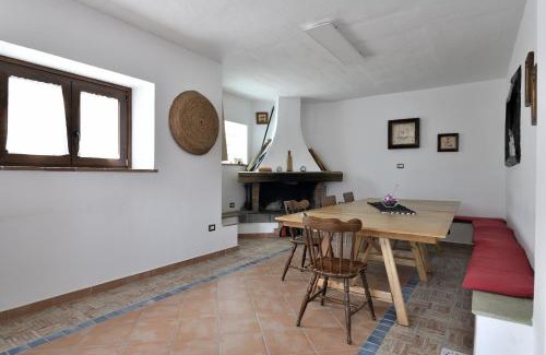 Arzana Casa | Casa Ami