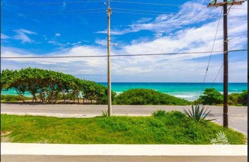 La Gloria Casa | Casa Amor Ocean Front Isla Mujeres