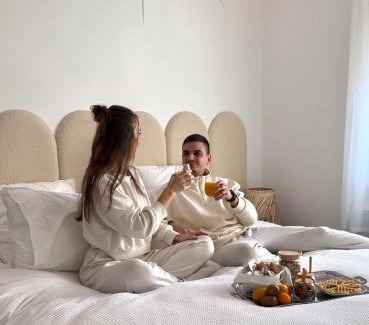 Montfort-sur-Argens Apartamento | CASA AMOR & SPA, appartement suite jacuzzi & piscine chauffée