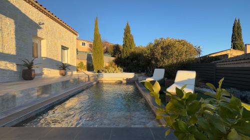 Montfort-sur-Argens Apartamento | CASA AMOR & SPA, appartement suite jacuzzi & piscine chauffée