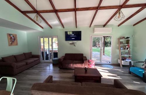 Caburgua Casa | casa amplia, parcela exclusiva, para 14 personas