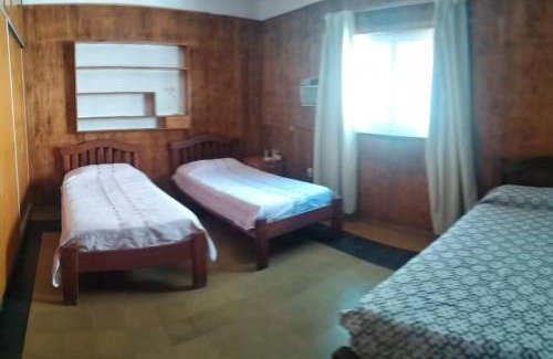 San Juan Casa | Casa amplia y céntrica para 2-6 personas. Cochera.