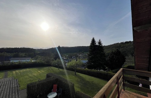 Musch Casa | Casa Anita Ferienhaus Nähe Nürburgring, Großer Garten. Familiefreundlich!