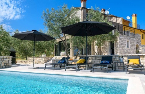 Ripenda Kosi Casa | Casa Anonima with pool, near Labin