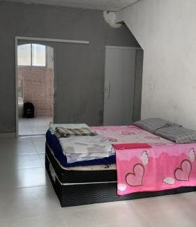 Araruama Casa | Casa ao lado da rodoviária com ar condicionado