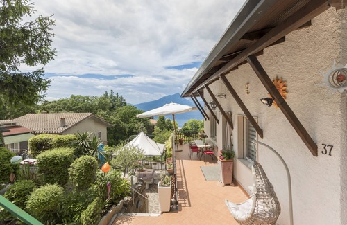 San Zeno di Montagna Apartamento | Casa Aria en el lago de Garda con vista al lago (San Zeno di Montagna) 4-5 pers.