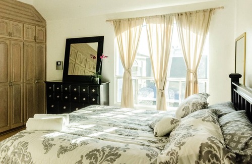 Loma Dorada Casa | | Casa Armonía | ☆ GATED ☆ PlentyOfPARKING ☆ 3minsBEACH | 4BR / 2. 5BA | 14ppl