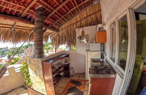 Colinas de Santiago Cama Y Desayuno | Casa Artista BnB Manzanillo