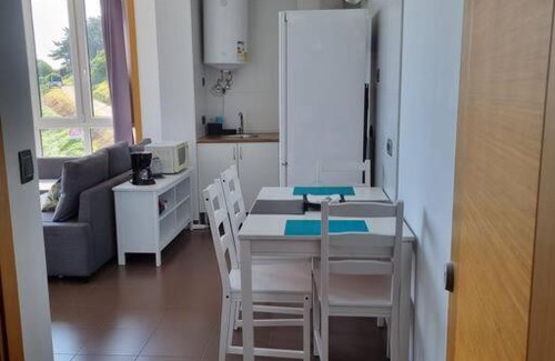 Malpica de Bergantinos Apartamento | Casa as Neves -3B. Gran Ventanal