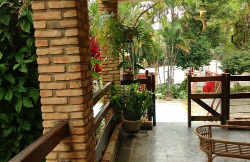Braunas Casa | Casa Auténtica / Pampulha