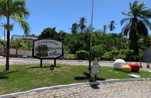 Alto da Cruz Casa | Três quartos varanda e piscina