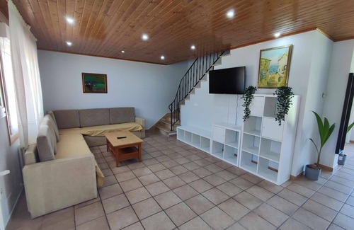 Malpica de Bergantinos Casa | Ref. 10136 Chalet cerca de la playa