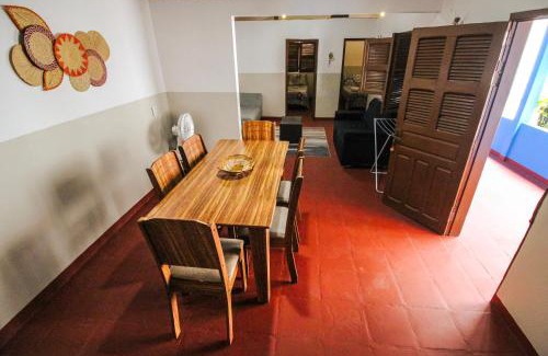 Canoa Quebrada Casa | Casa Azul - Aconchego na Broadway a Poucos Metros da Praia