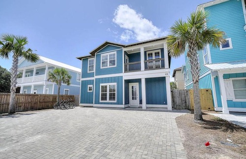 Frangista Beach Casa | Casa Azul by Five Star Properties