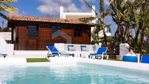 Mafra Villa | Casa Azul da Relva by AcasaDasCasas