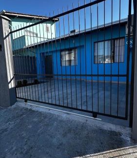 Centro Casa | Casa Azul, Privativa, Confortável, AR, Wi-Fi