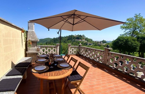 Salabue Casa | CASA BARBERA: Terrace in the Monferrato