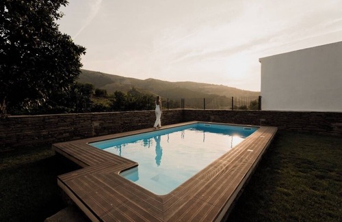Bomfim Casa | Casa Bastardo - A cozy house surrounded by the vineyard terraces of the Douro.