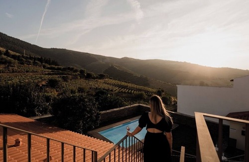 Bomfim Casa | Casa Bastardo - A cozy house surrounded by the vineyard terraces of the Douro.
