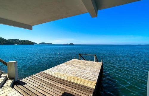 Mangaratiba Casa | Casa beiramar com piscina na Ilha de Itacuruca RJ