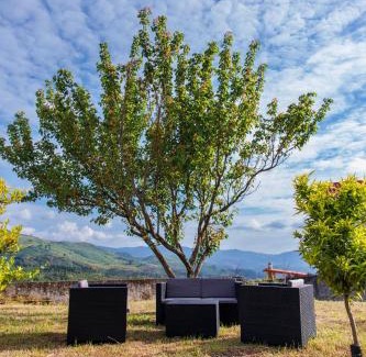 Ponte da Barca Casa | Casa Belavista no Geres by In'Canto Property Management