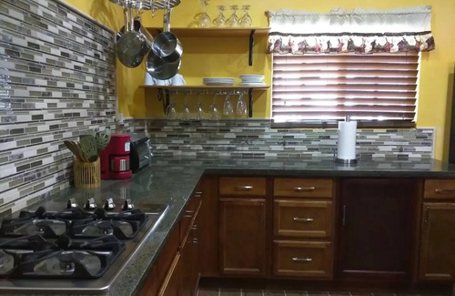Belama Phase 2 Apartamento | Casa Belize - Modern 2 Bedroom Apartment