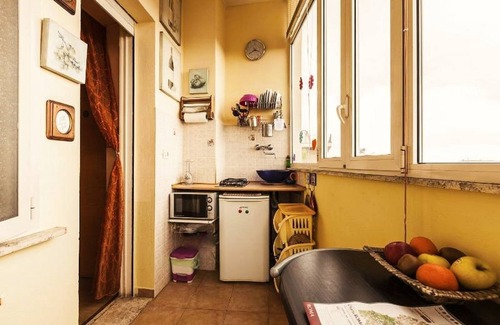 EUR Apartamento | "CASA BELLA" Centro a 10min de metro. WiFi INCLUIDO! A 300m del METRO! BEST RENT
