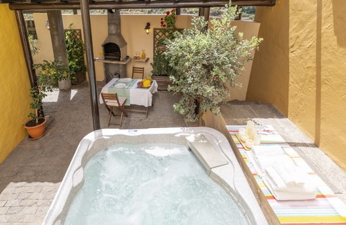 La Yedra Cabaña | ▫️ Casa Bellavista por I N Z U L A E ▫️ Vistas a la Montaña ▫️ Jacuzzi ▫️