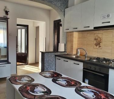 Campulung Moldovenesc Apartamento | Casa Bianca