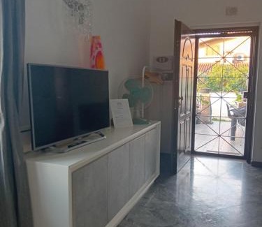 Zona XXX Castel Fusano Apartamento | Casa Bibi