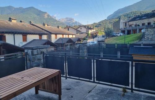 Villanua Chalet De Esquí | Casa Biniu