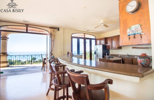 Playa Hermosa Villa | Impresionantes vistas del océano y la montaña - CASA BISILY
