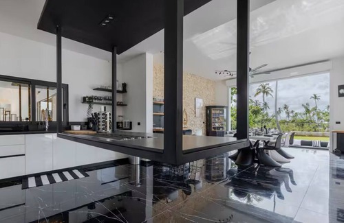 Las Galeras Villa | Casa Black and White: Villa en Las Galeras