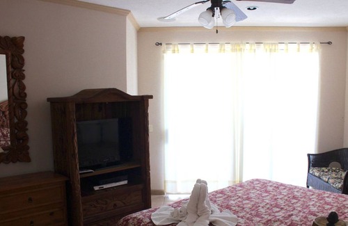 Brisas del Golfo Casa | Casa Blanca 2BR CB 205-v by Casago