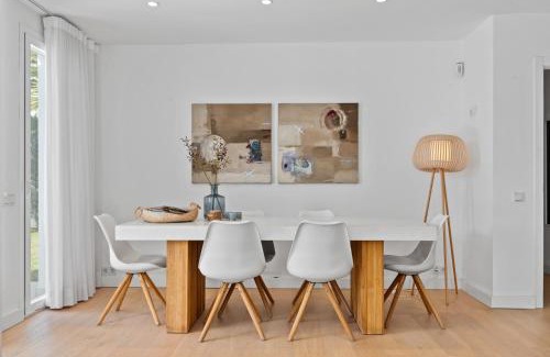 Urbanizacion Costabella Casa | Casa Blanca