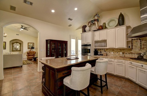 Ingram Casa | Casa Blanca Main House, By River, 10 Beds, Patio, Grills, Group-Friendly