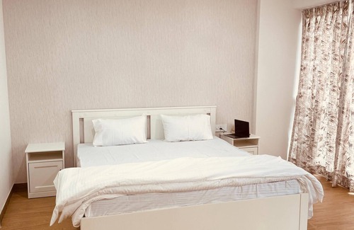 Viman Nagar Apartamento | Casa Blanca - Pune Airport - Cozy home stay
