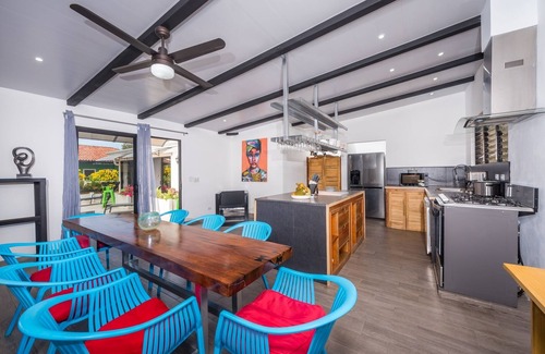 Tamarindo Casa | Casa Blanca Tamarindo - Casa privada a estrenar
