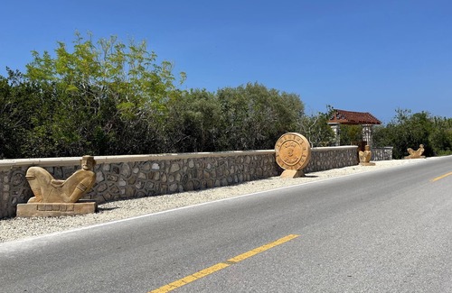 Merida Municipality Cabina | Casa Blanca where you can reconnect with nature & enjoy tranquility by the sea.