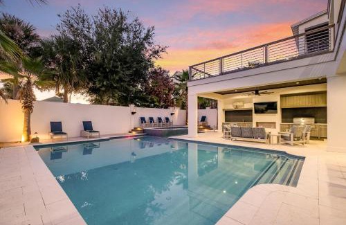 Crystal Beach Casa | Casa Blanco
