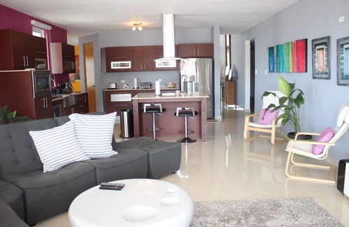 Penuelas Casa | Casa Blü, Beautiful 4 B/R House with pool!