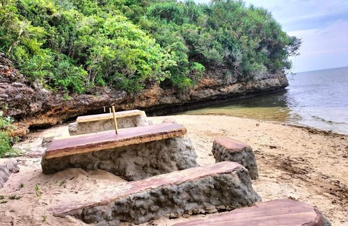 Alaminos Casa | Casa Bolo with Private Beach near Hundred Islands