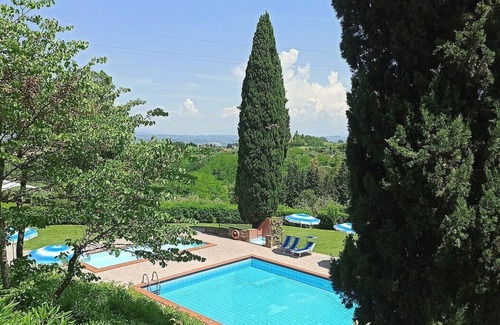 Montaione Villa | Casa Bonaventura F: Una acogedora villa de dos pisos en el estilo característico de la campiña toscana.