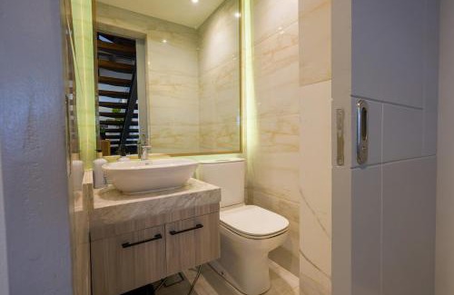 Bonifacio Global City Casa | Casa Bonifacio by JC