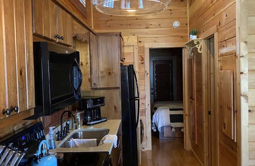 Upward Cabina | **CASA BONITA** Hiking, Biking, Wineries, Breweries