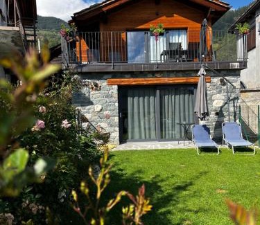 Emarese Casa | Casa Borna da Ghiasa
