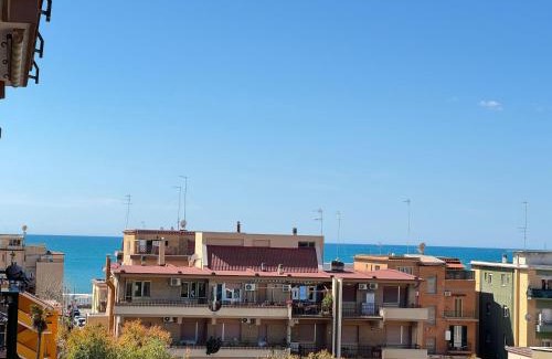 Ladispoli Apartamento | Casa Bouquet
