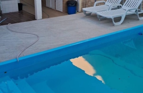 Cidade Nova Casa | Casa com Piscina com Ótimo Espaço Externo. Aceitamos Pets