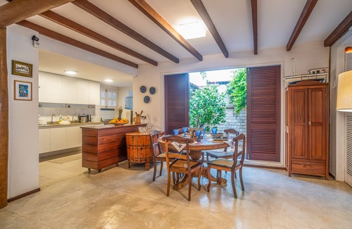 Pontal de Serrambi Casa | Casa Amendoeiras Charme e Conforto à Beira-mar