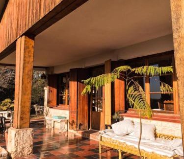 Rio Ceballos Cama Y Desayuno | Casa Brava